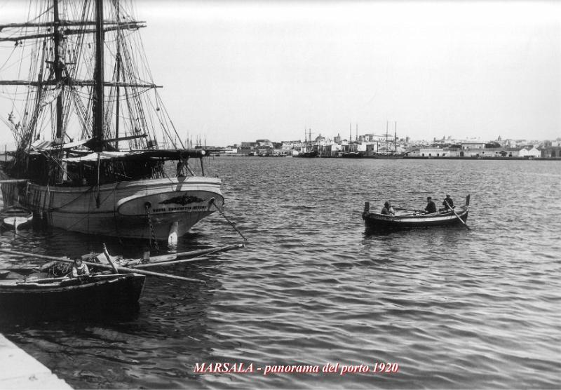 Vecchia Trapani 384 - Marsala - Panorama del porto 1920.jpg